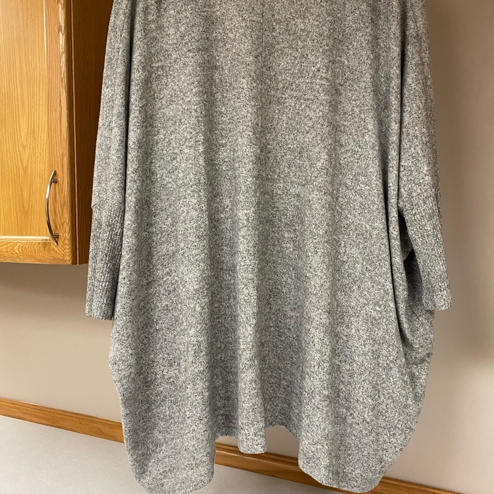 Flaunt Boutique Gray Speckled Cardigan - Picture 12 of 12